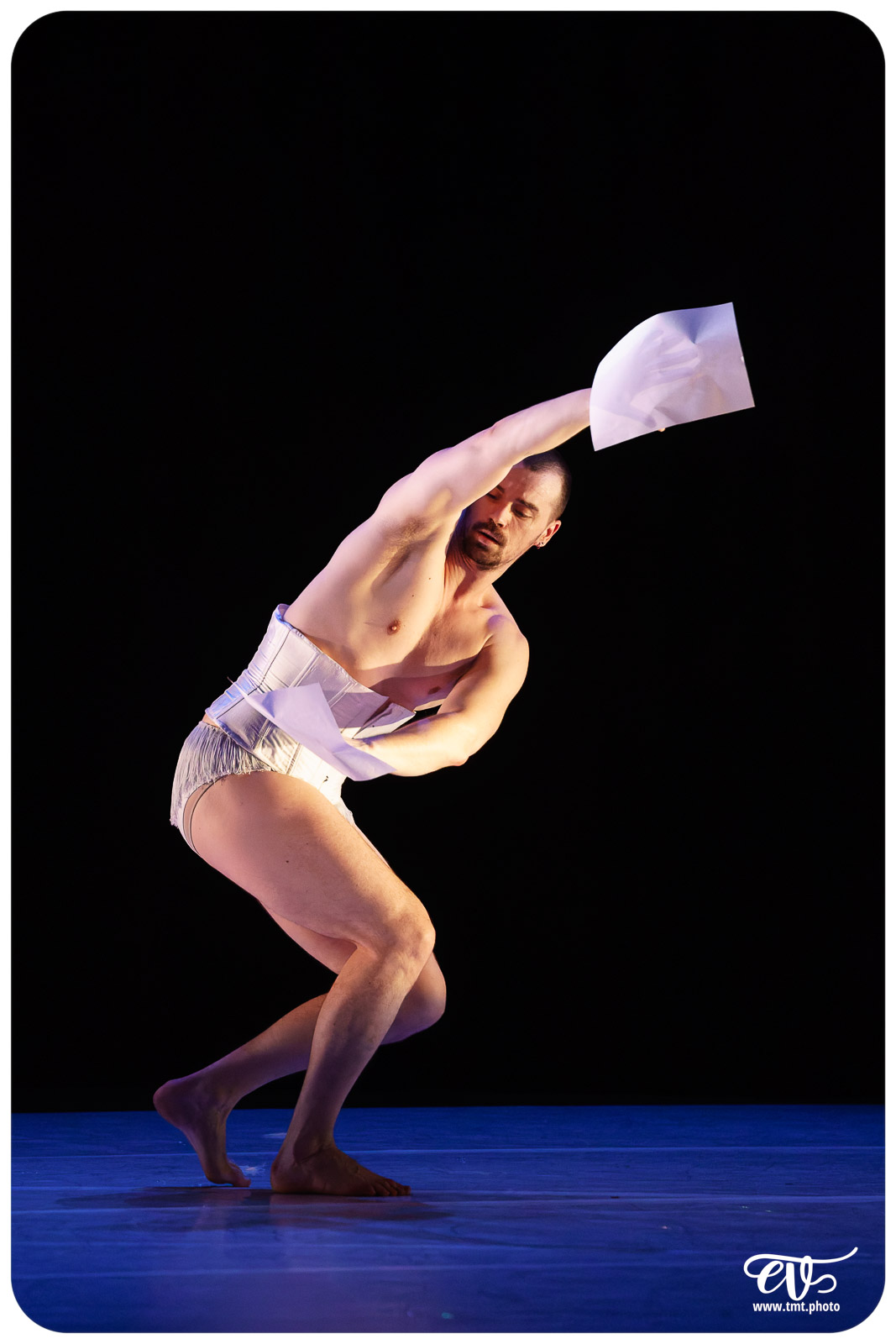 A4 (COMME LA FEUILLE) CIE CHICOS MAMBO